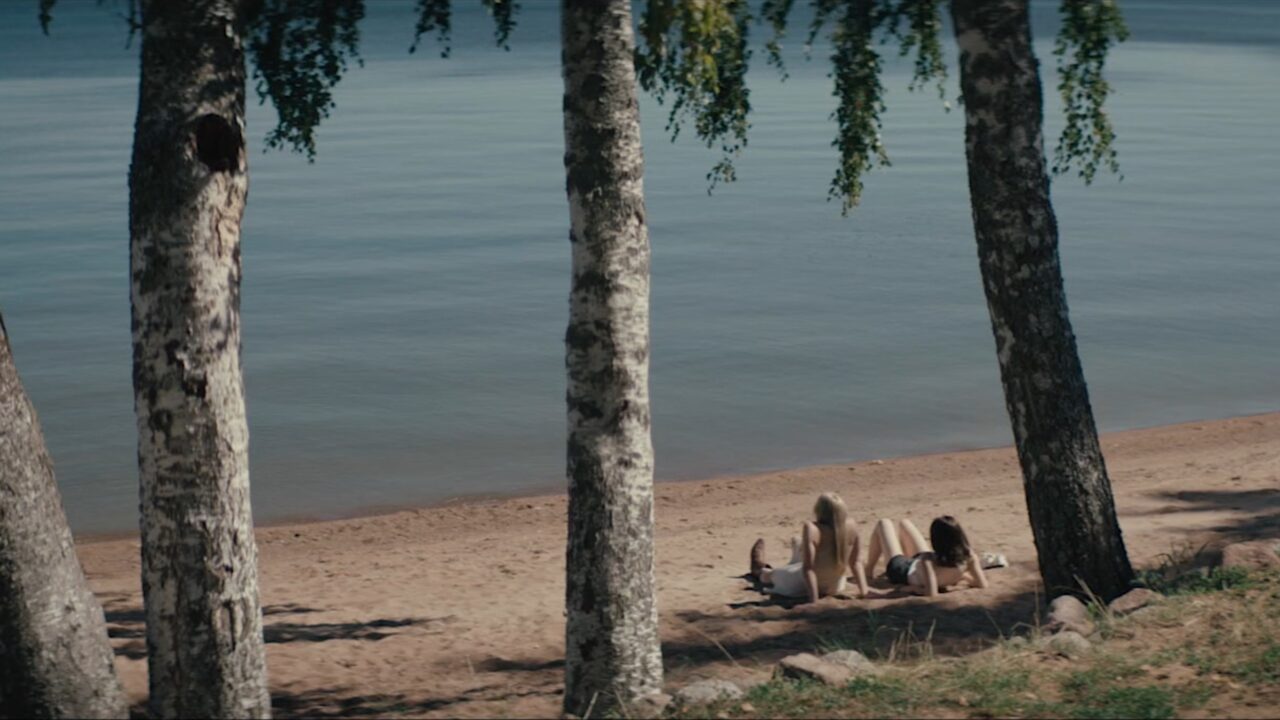 8_Views_of_Lake_Biwa_still_2