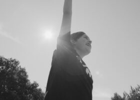 who am i smiling for – still 6