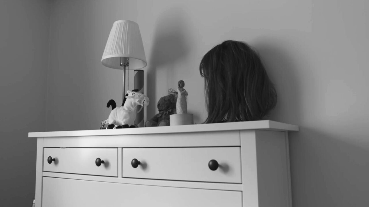 who am i smiling for – still 9